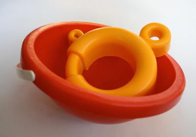 'bucket and spade'object